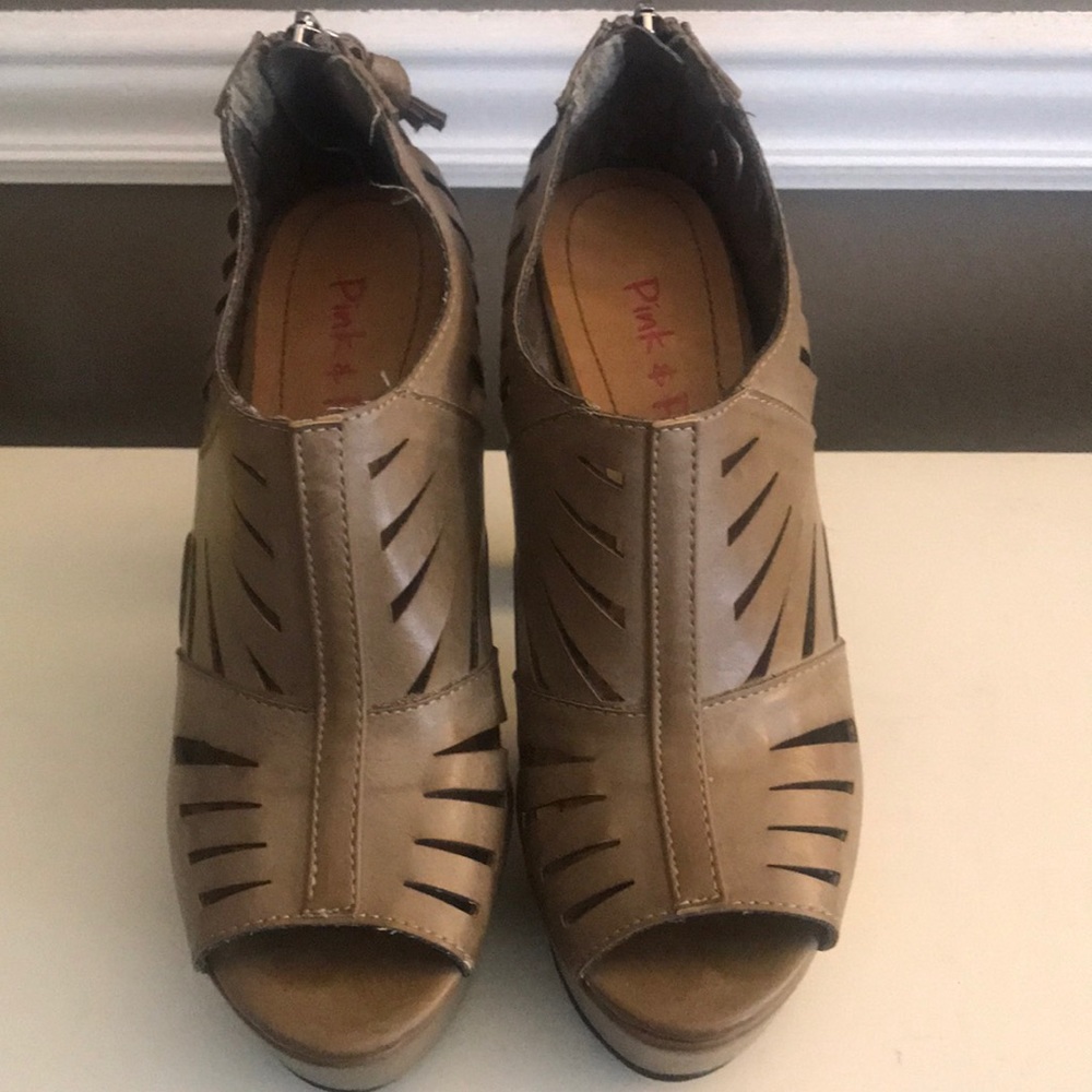 Taupe platform heels. NWOT. Never worn